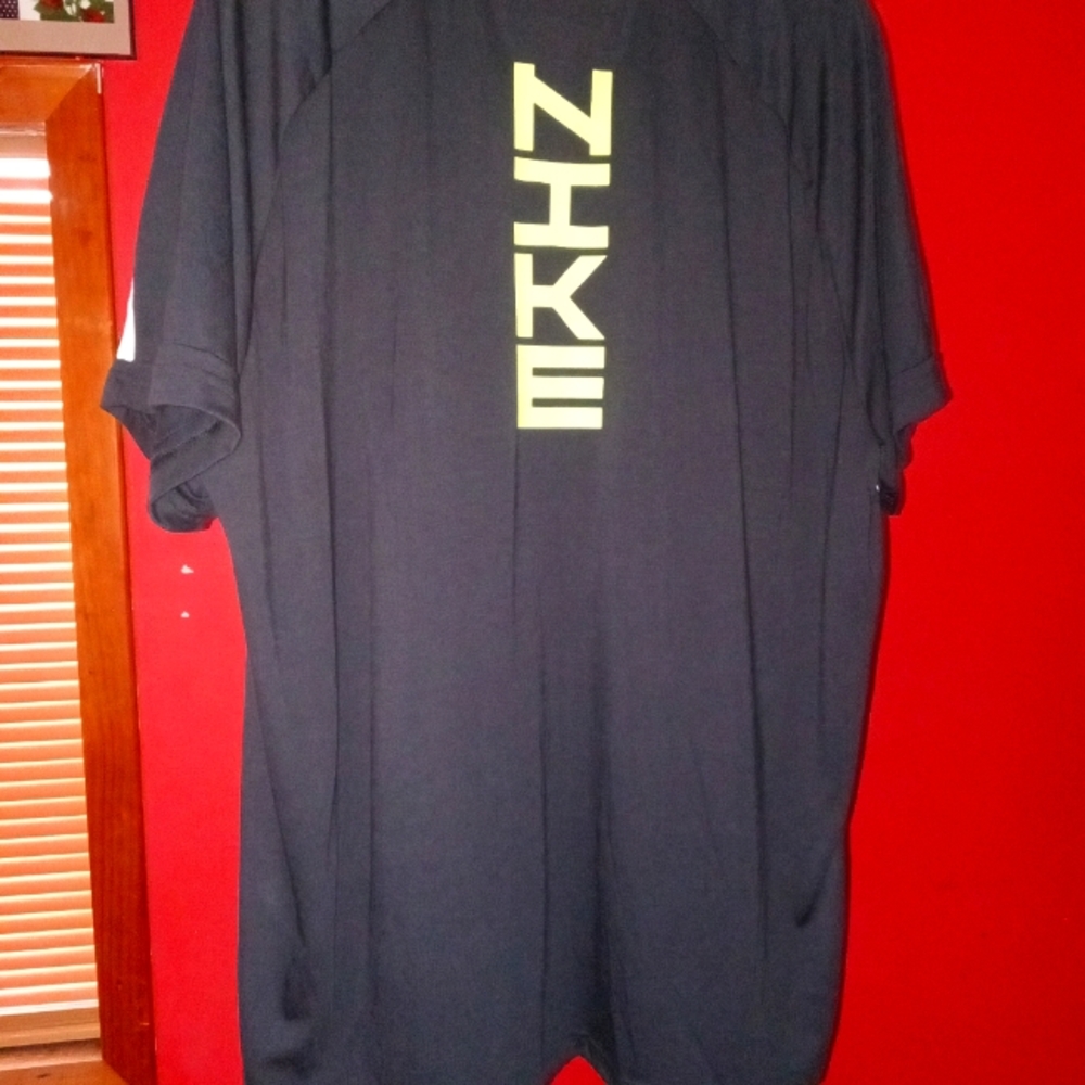Nike Dri-Fit Training men's shirt